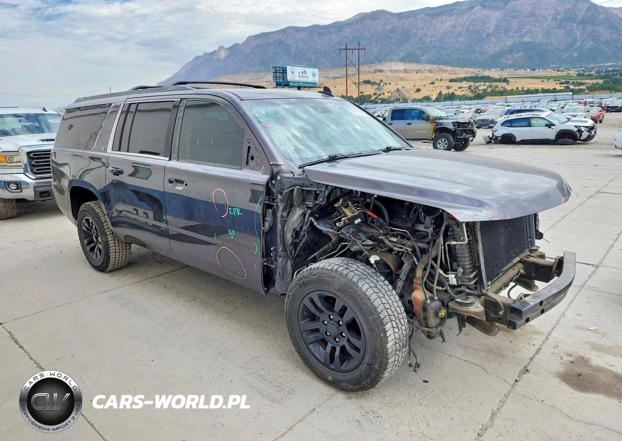 2018 Chevrolet Suburban K1500 Lt VIN:1GNSKHKC5JR271729 - 4