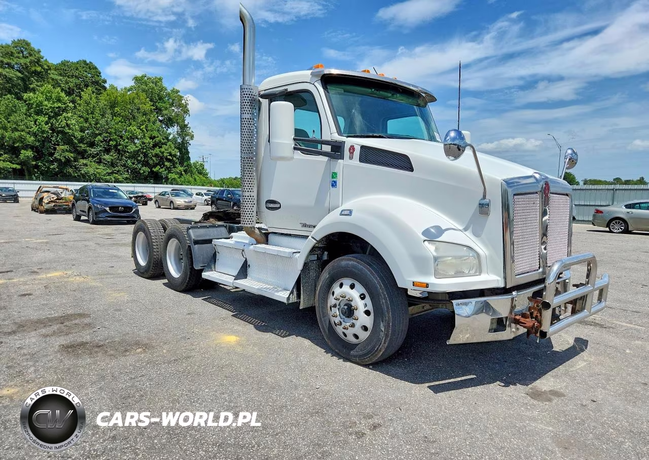 2017 Kenworth T880 - Semi Truck VIN:1XKZDP9X9HJ168606 - 4