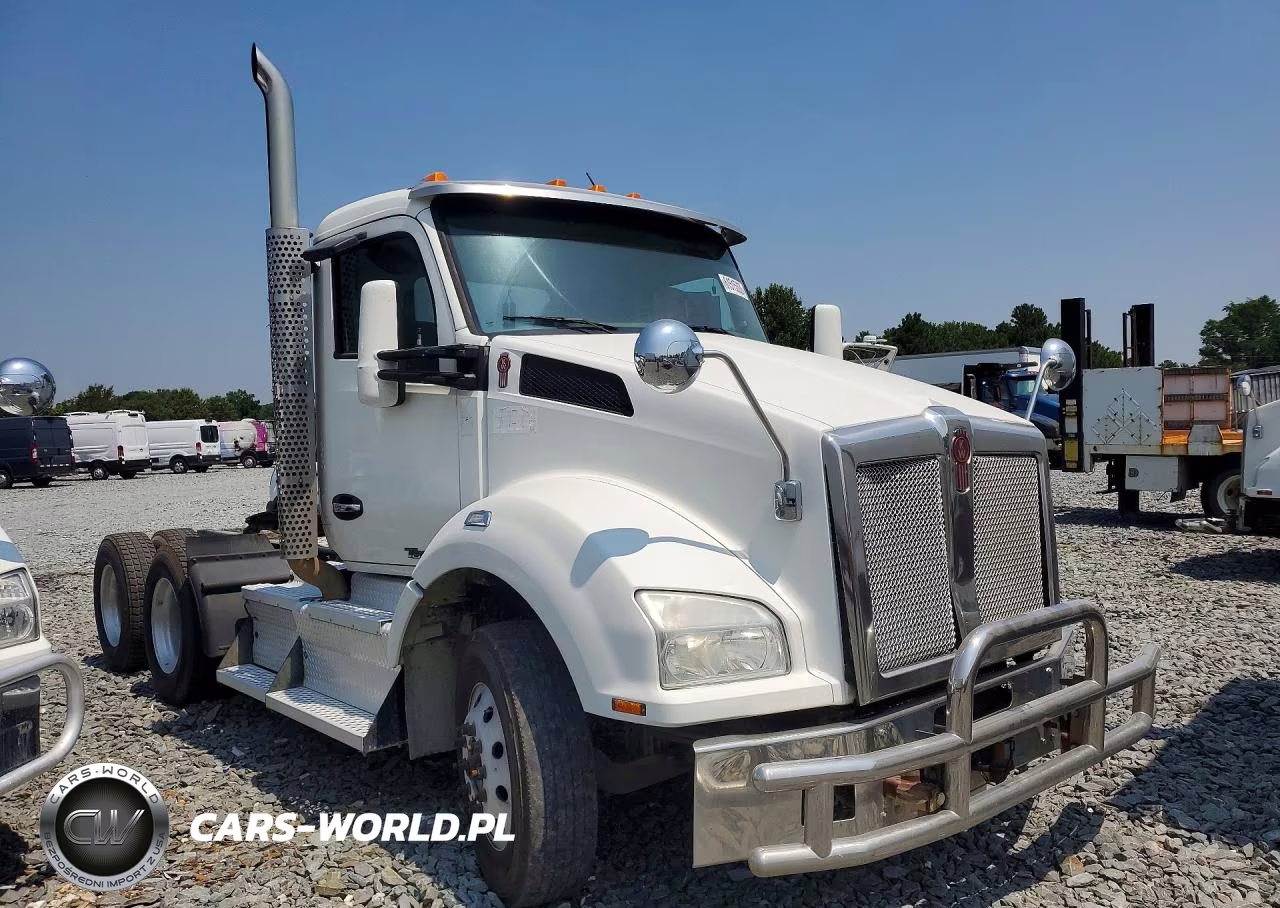 2017 Kenworth T880 - Semi Truck VIN:1XKZDP9X1HJ168602 - 4