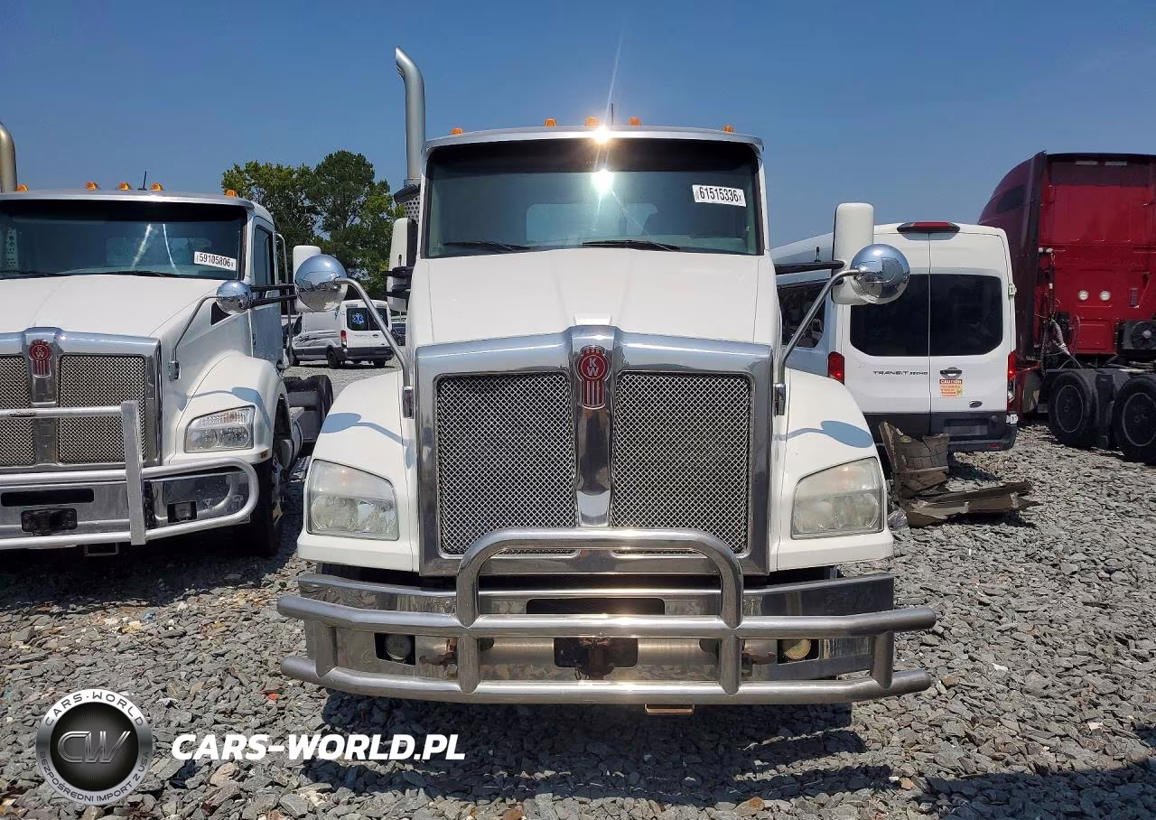 2017 Kenworth T880 - Semi Truck VIN:1XKZDP9X1HJ168602 - 5