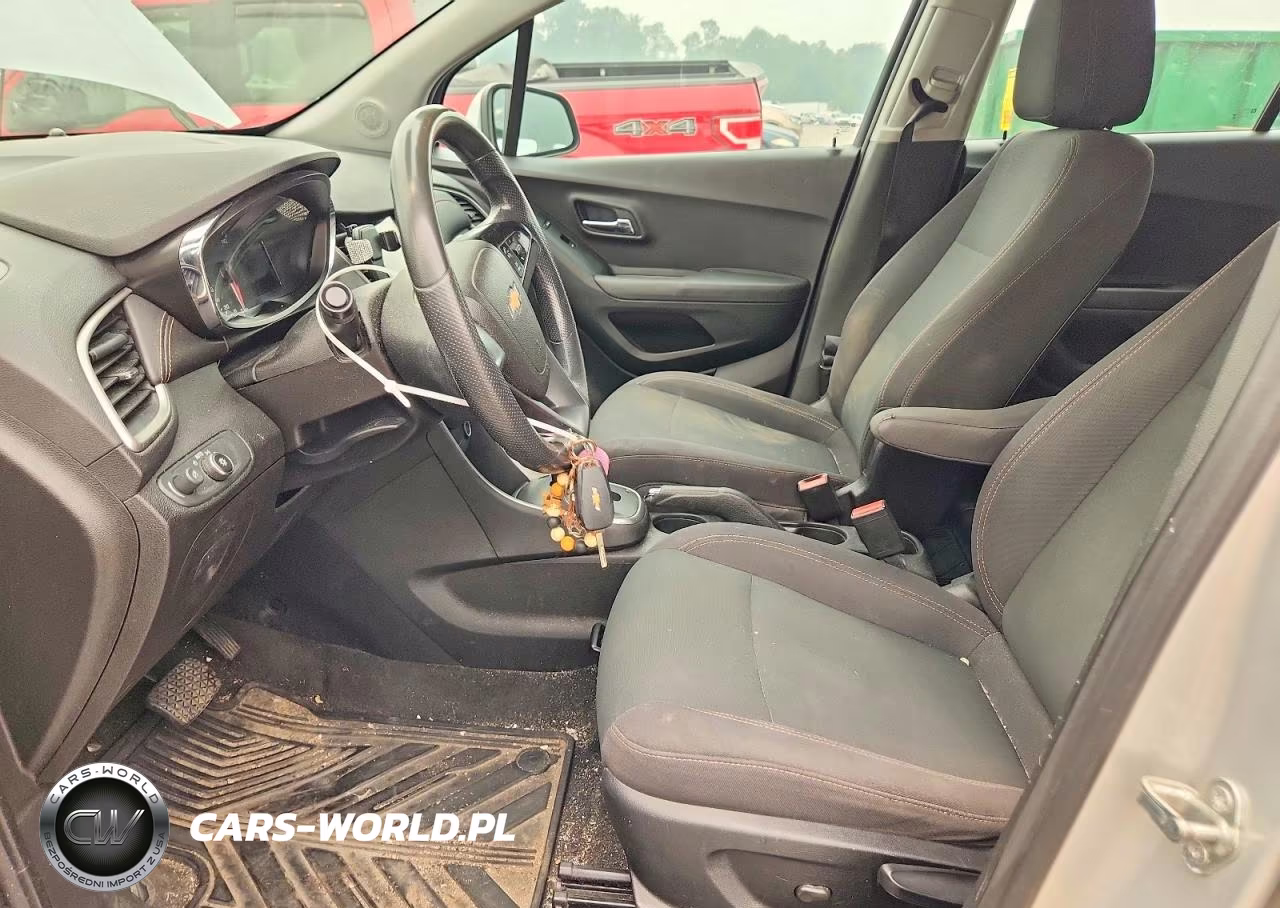 2019 Chevrolet Trax Ls VIN:3GNCJNSBOKL238515 - 7