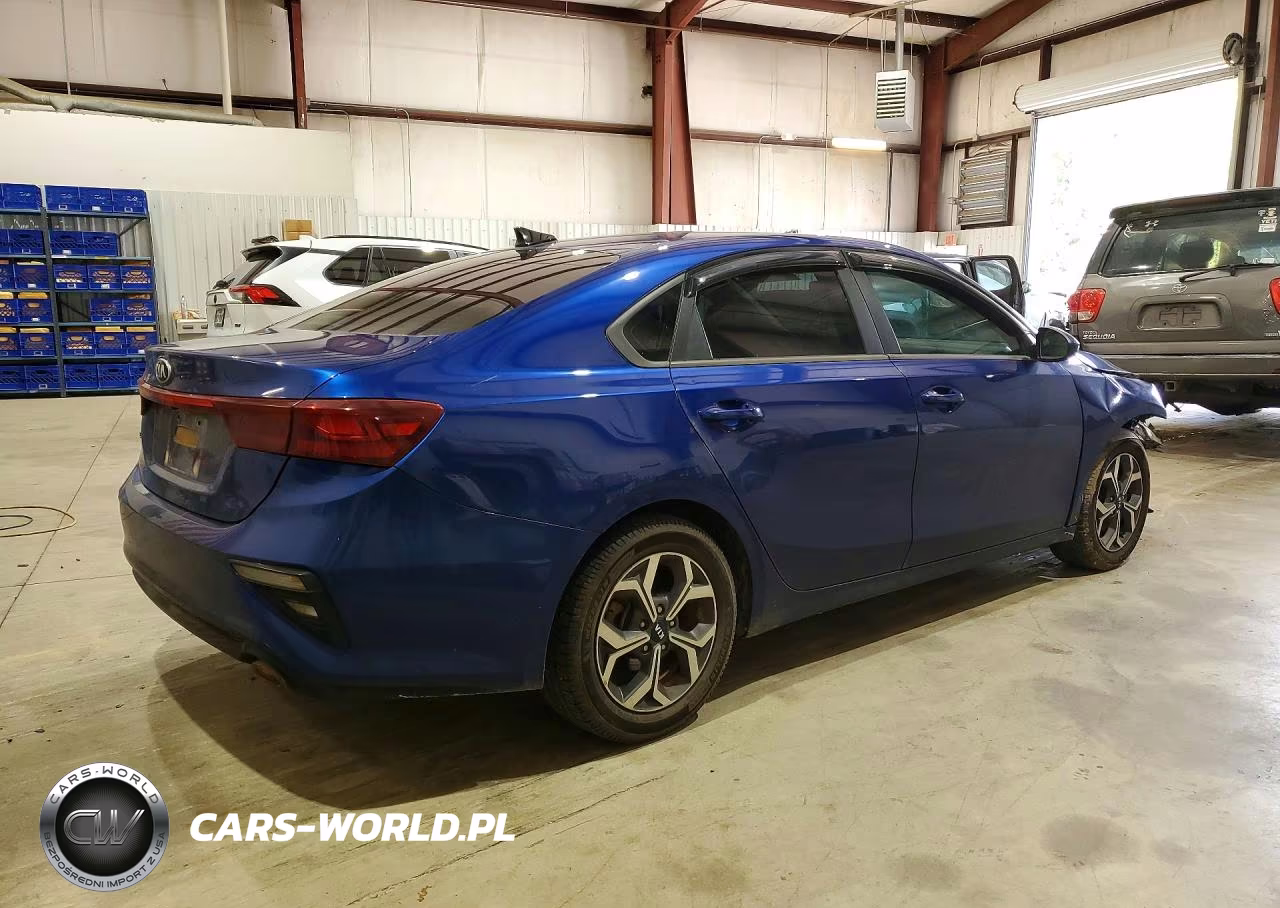 2020 Kia Forte Lxs VIN:3KPF24AD5LE248219 - 3