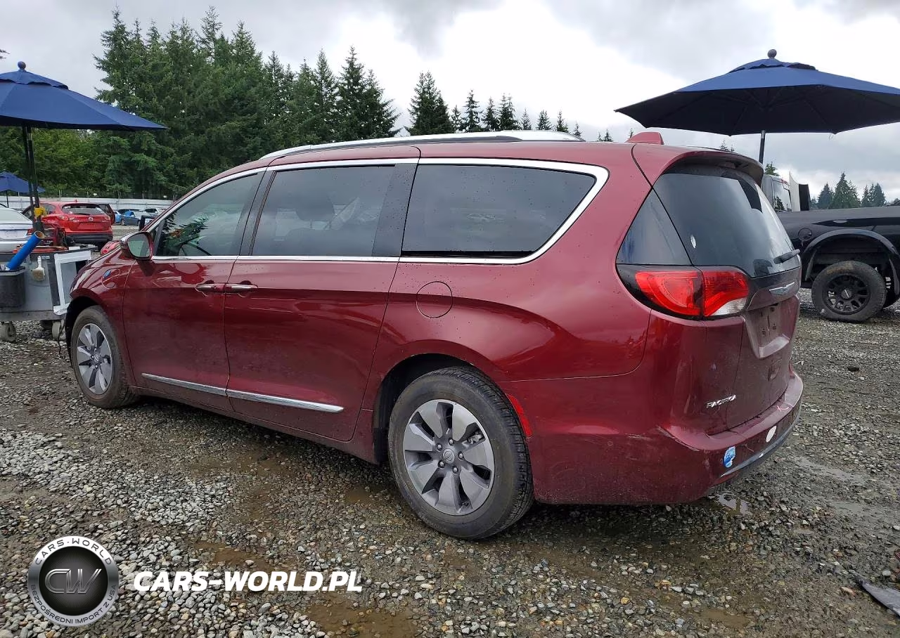 2017 Chrysler Pacifica Ehybrid Platinum VIN:2C4RC1N7XHR789107 - 2