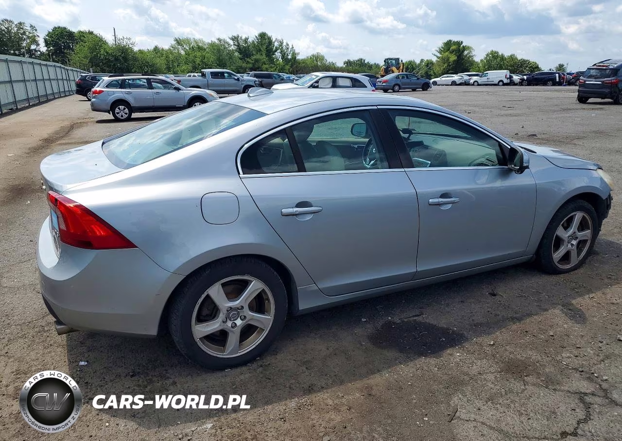 2013 Volvo S60 T5 VIN:YV1612FS8D2227159 - 3