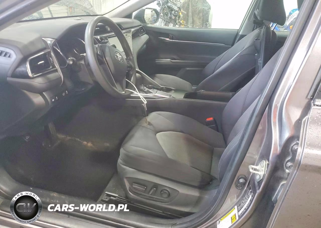 2019 Toyota Camry Le VIN:4T1B11HK0KU799965 - 7