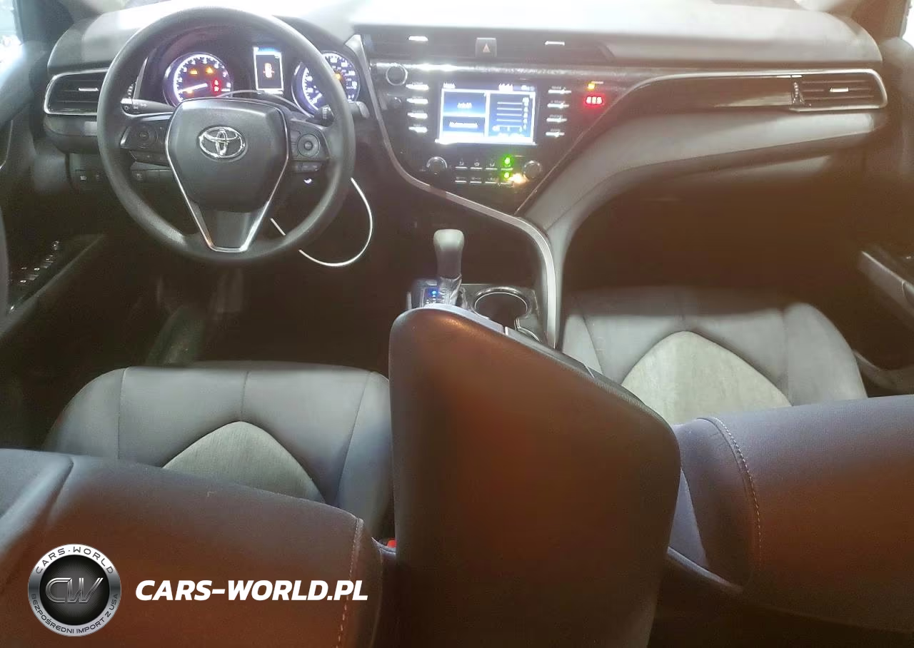 2019 Toyota Camry Le VIN:4T1B11HK0KU799965 - 8