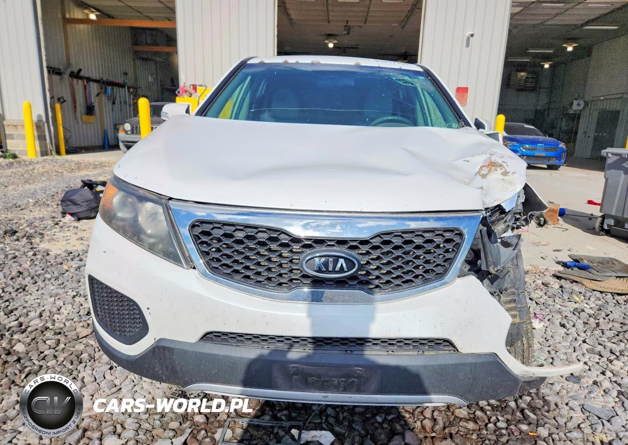 2011 Kia Sorento Lx VIN:5XYKT3A1XBG045565 - 5