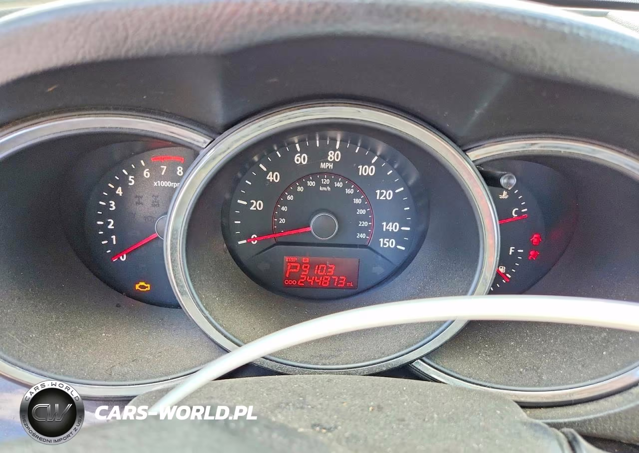 2011 Kia Sorento Lx VIN:5XYKT3A1XBG045565 - 9