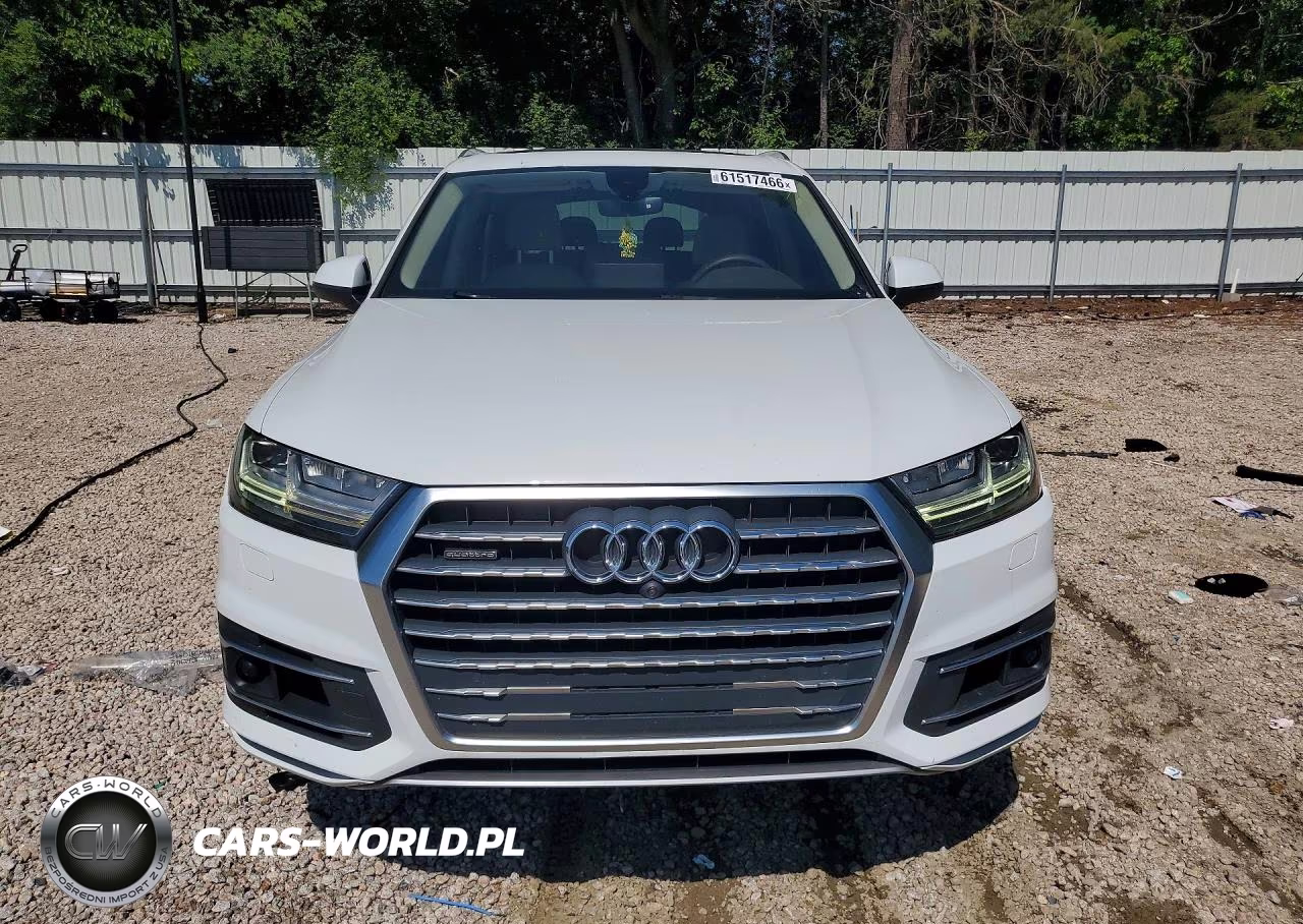 2017 Audi Q7 Premium Plus VIN:WA1LAAF75HD038004 - 5