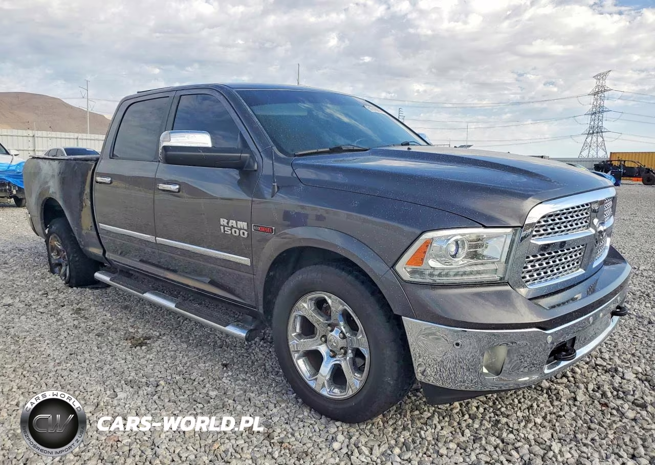 2016 Ram 1500 Laramie VIN:1C6RR7VM0GS230290 - 4