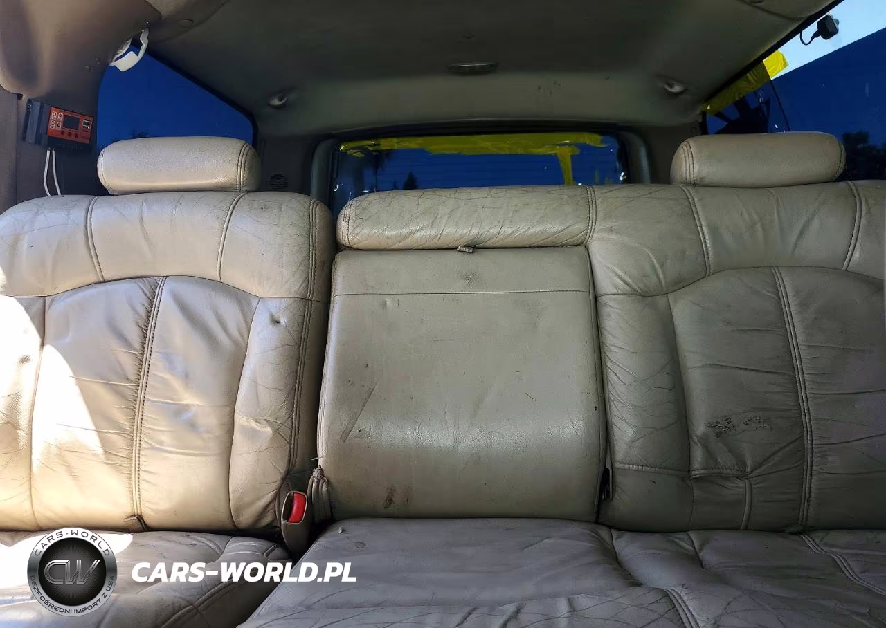 2001 Chevrolet Suburban K1500 VIN:1GNFK16T51J217087 - 10