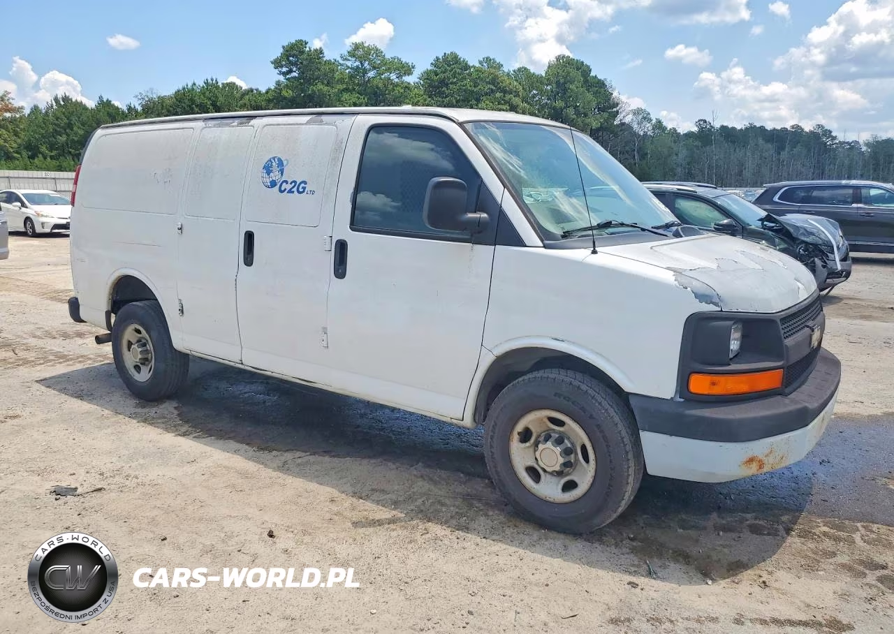 2011 Chevrolet Express 2500 Delivery Van VIN:1GCWGFFA6B1113036 - 4