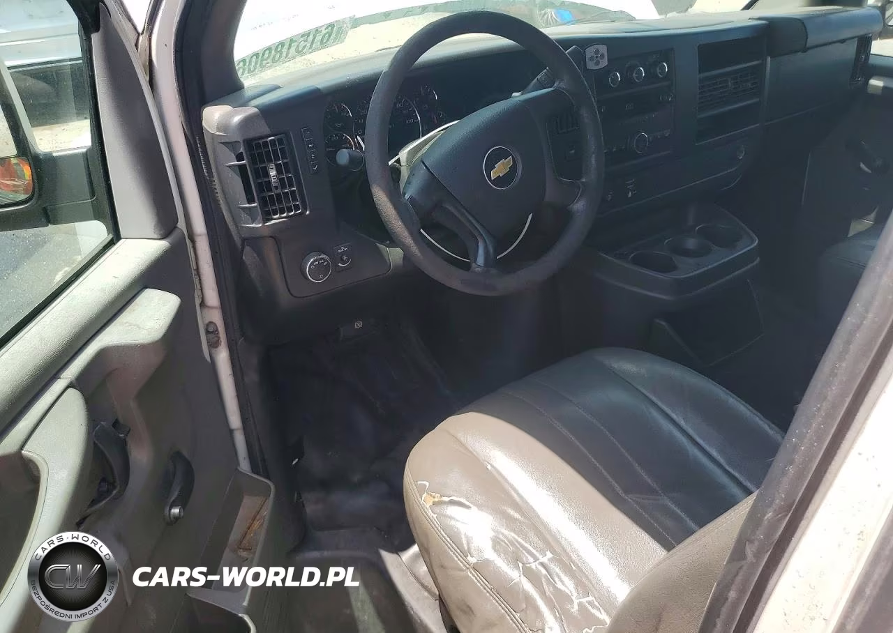 2011 Chevrolet Express 2500 Delivery Van VIN:1GCWGFFA6B1113036 - 8