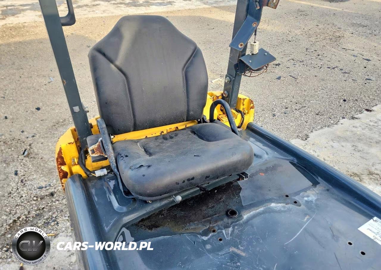 2018 Komatsu Forklift - Stand Up Forklift VIN:93956 - 9