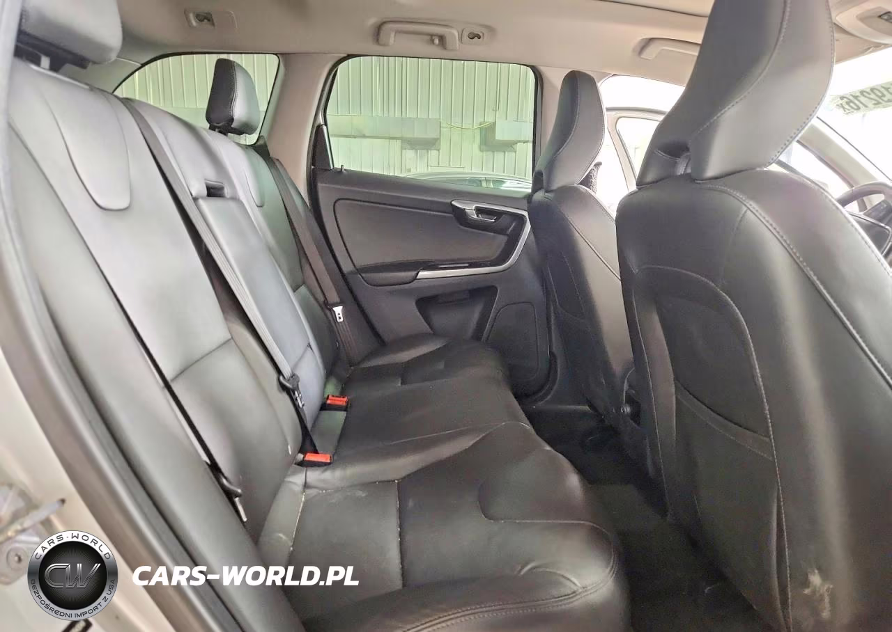 2016 Volvo Xc60 T5 Premier VIN:YV4612RK3G2840048 - 10