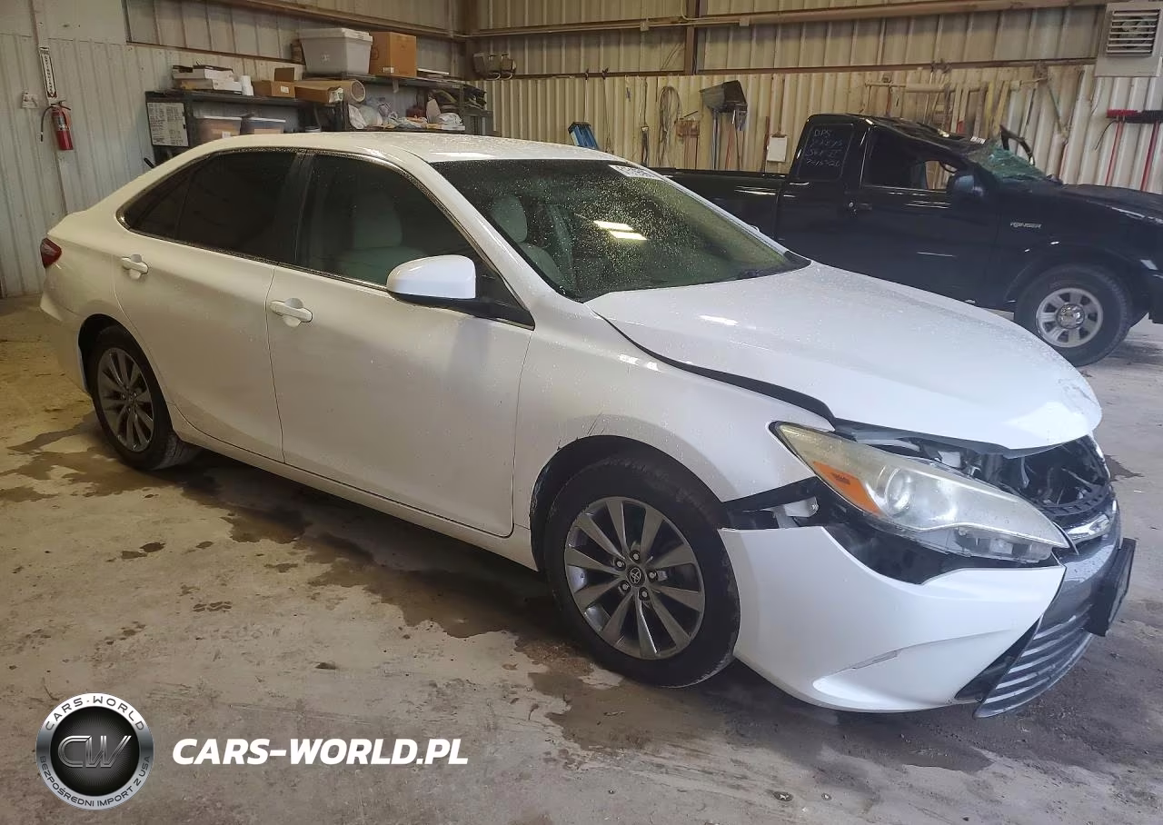 2017 Toyota Camry Xle VIN:4T1BF1FK9HU702288 - 4