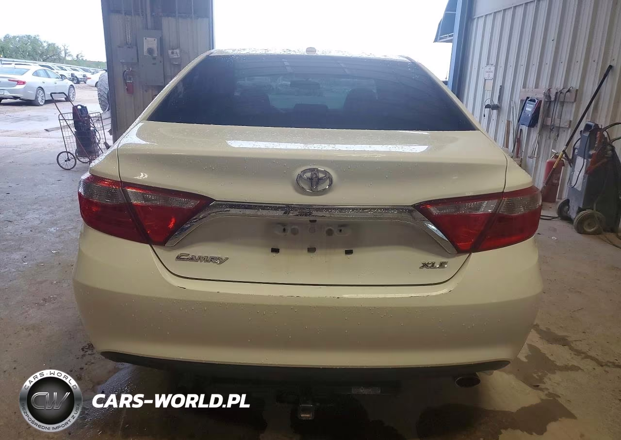 2017 Toyota Camry Xle VIN:4T1BF1FK9HU702288 - 6