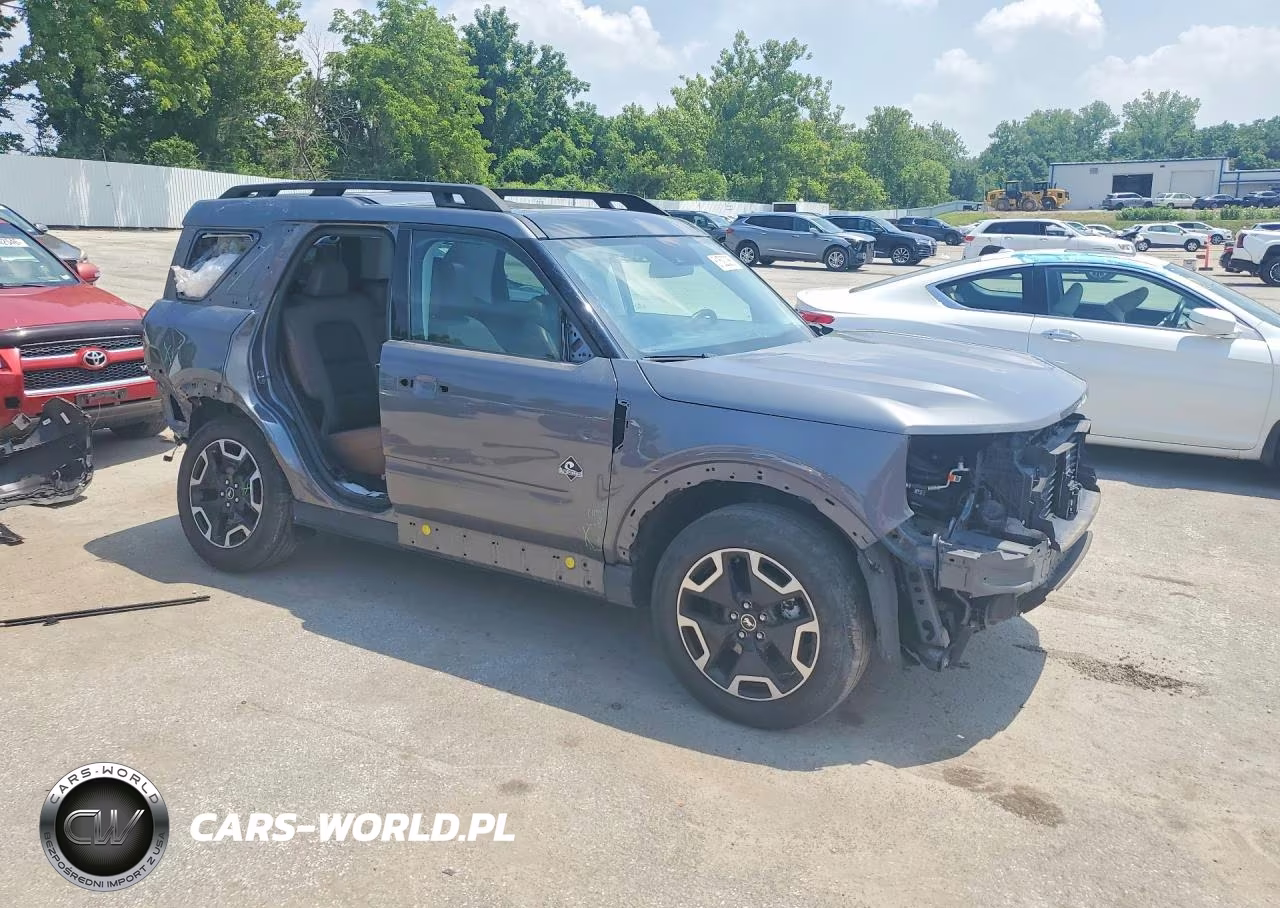 2023 Ford Bronco Sport Outer Banks VIN:3FMCR9C63PRD56830 - 4