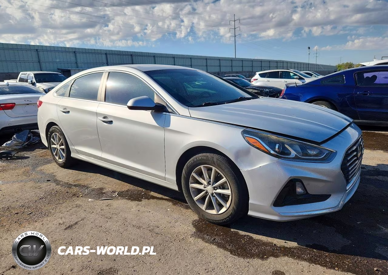 2019 Hyundai Sonata Se VIN:5NPE24AF8KH816437 - 4