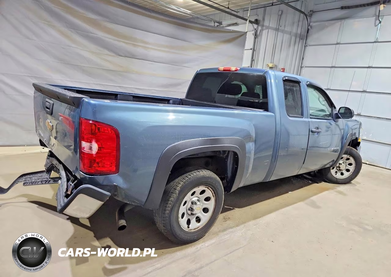 2011 Chevrolet Silverado C1500 VIN:1GCRCPEX9BZ296566 - 3