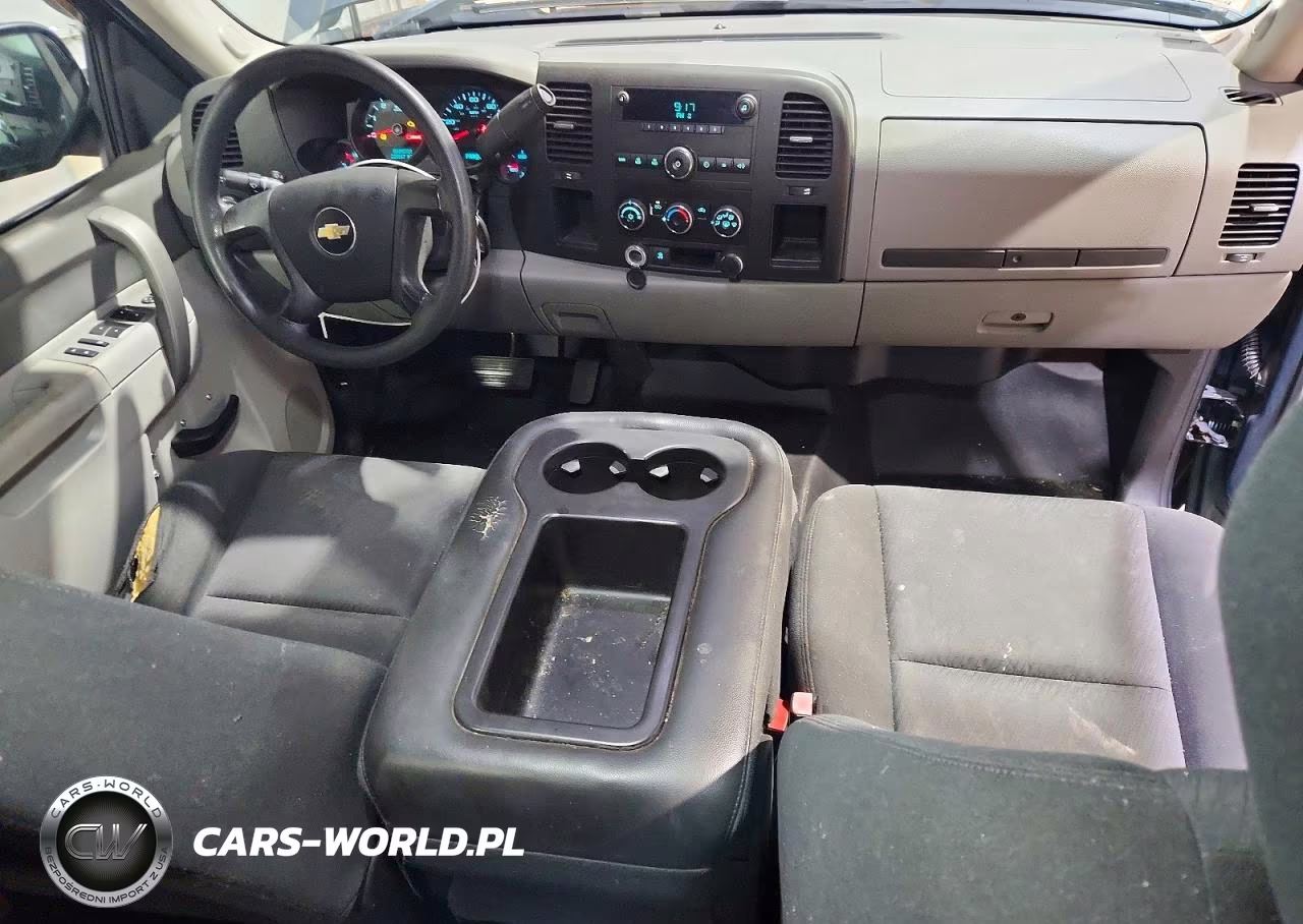 2011 Chevrolet Silverado C1500 VIN:1GCRCPEX9BZ296566 - 8