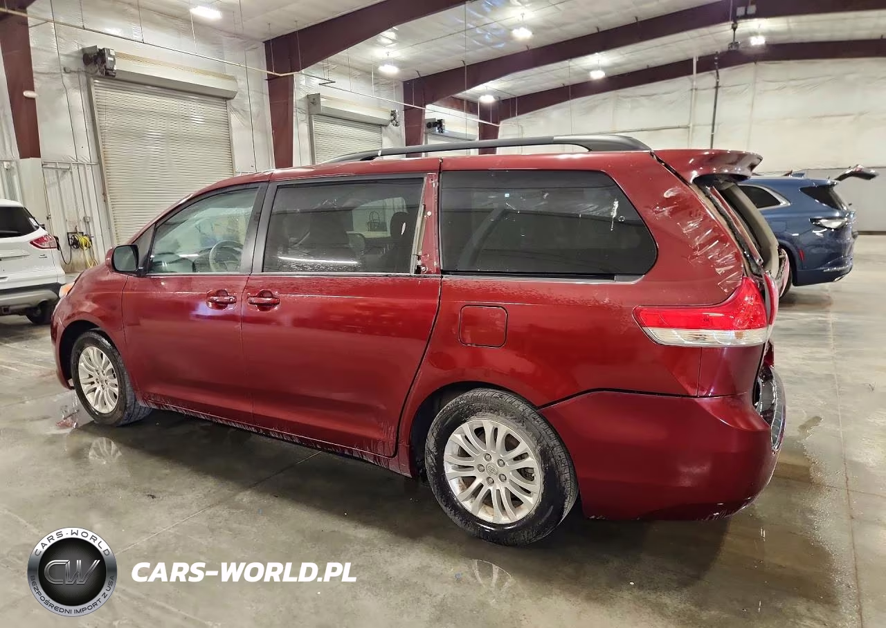 2014 Toyota Sienna Xle 8-Passenger VIN:5TDYK3DC7ES492324 - 2