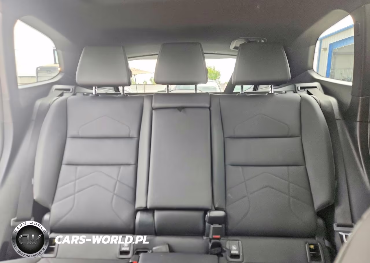2023 BMW X1 xDrive28I VIN:WBX73EF05P5W46015 - 10