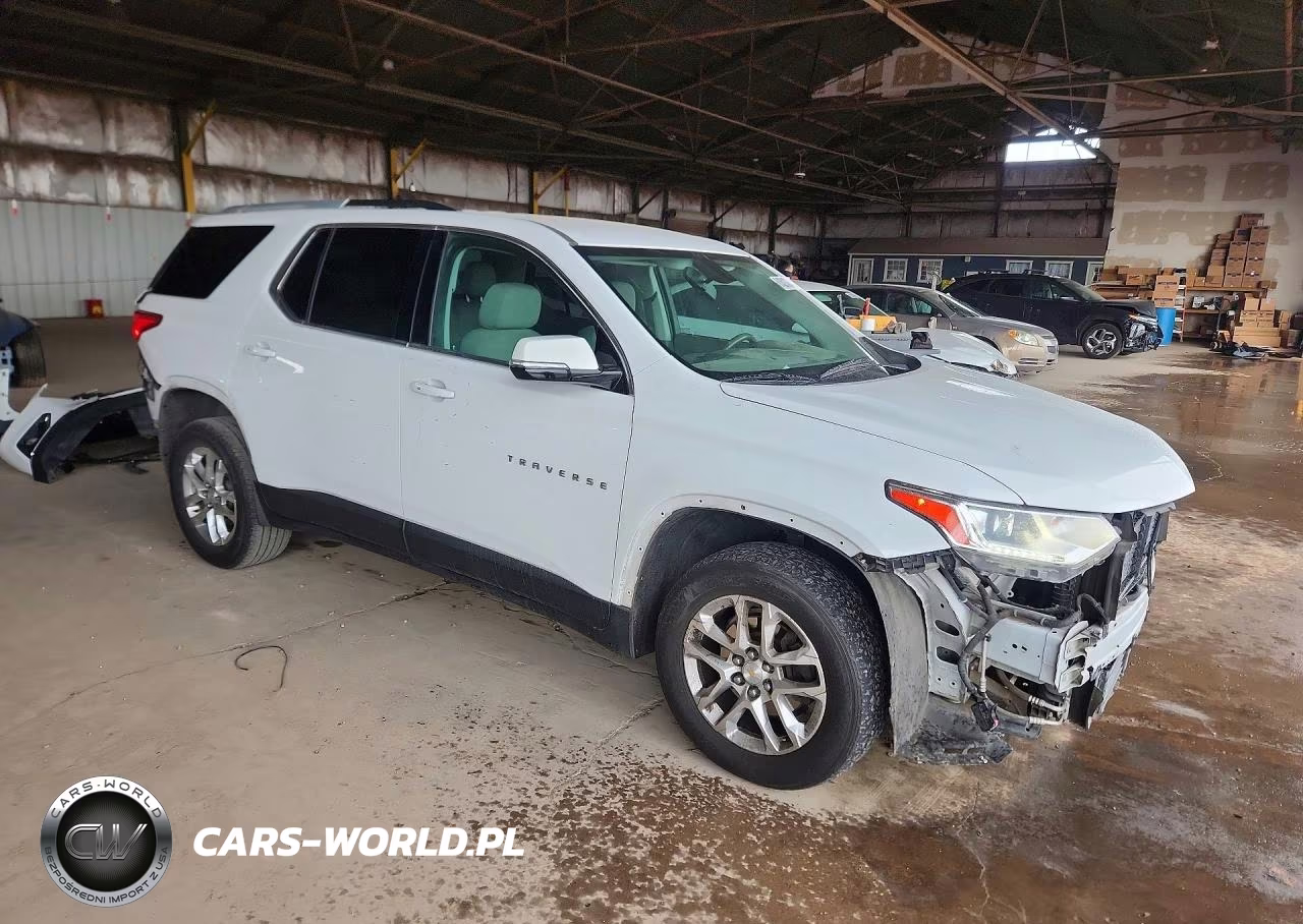 2018 Chevrolet Traverse Lt VIN:1GNERGKW3JJ252933 - 4