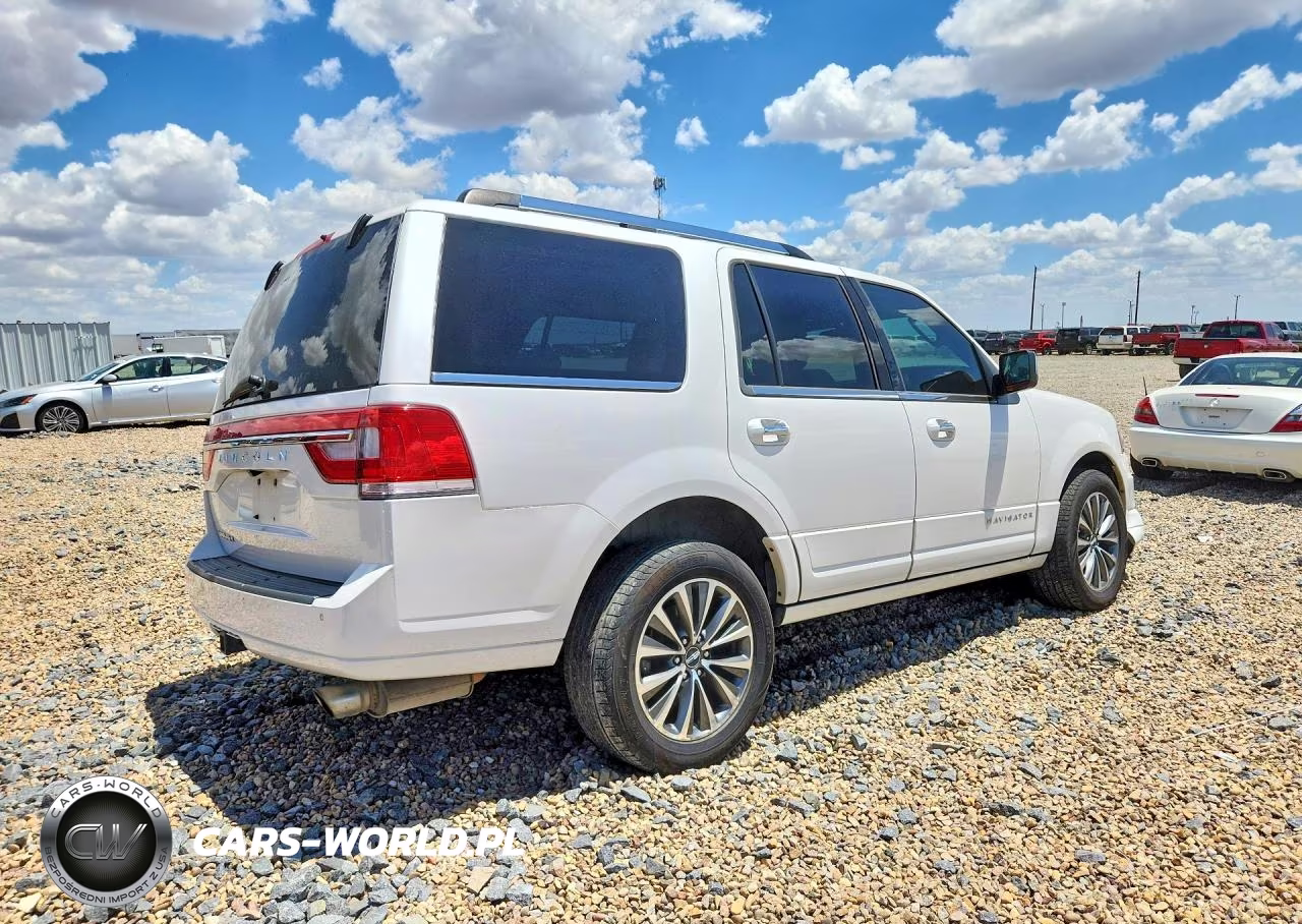 2017 Lincoln Navigator Select VIN:5LMJJ2JT5HEL13736 - 3