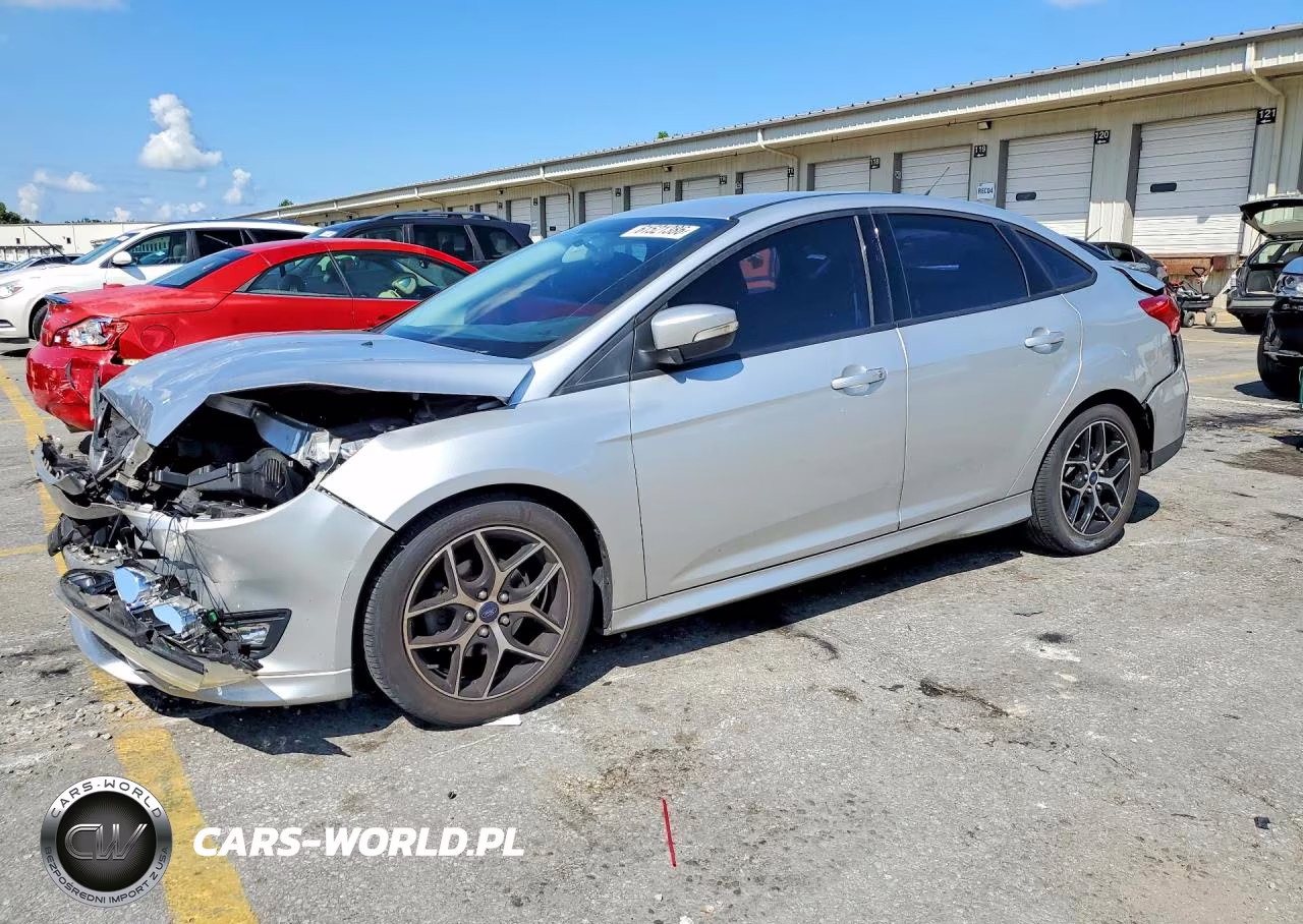 2016 Ford Focus Se VIN:1FADP3F20GL220485 - 1