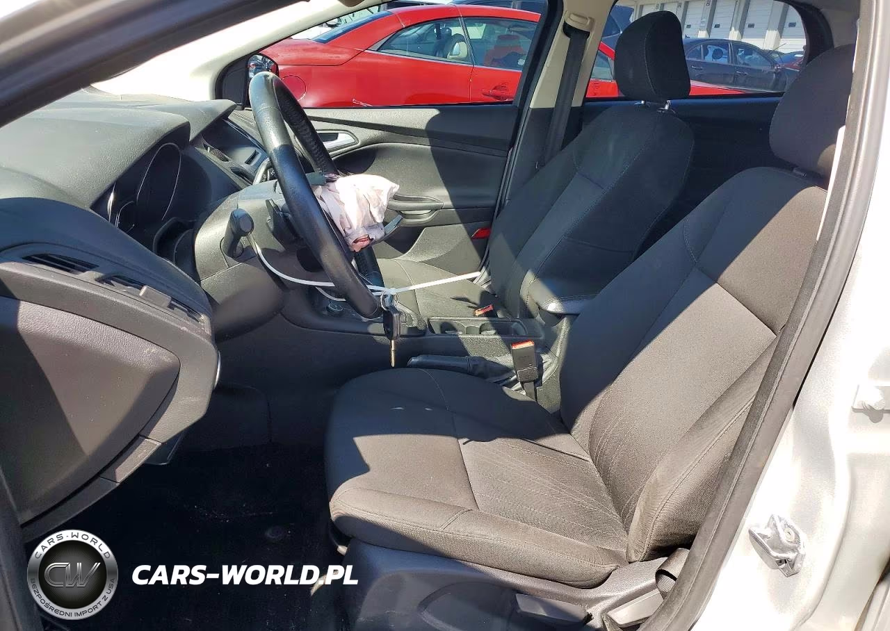 2016 Ford Focus Se VIN:1FADP3F20GL220485 - 7