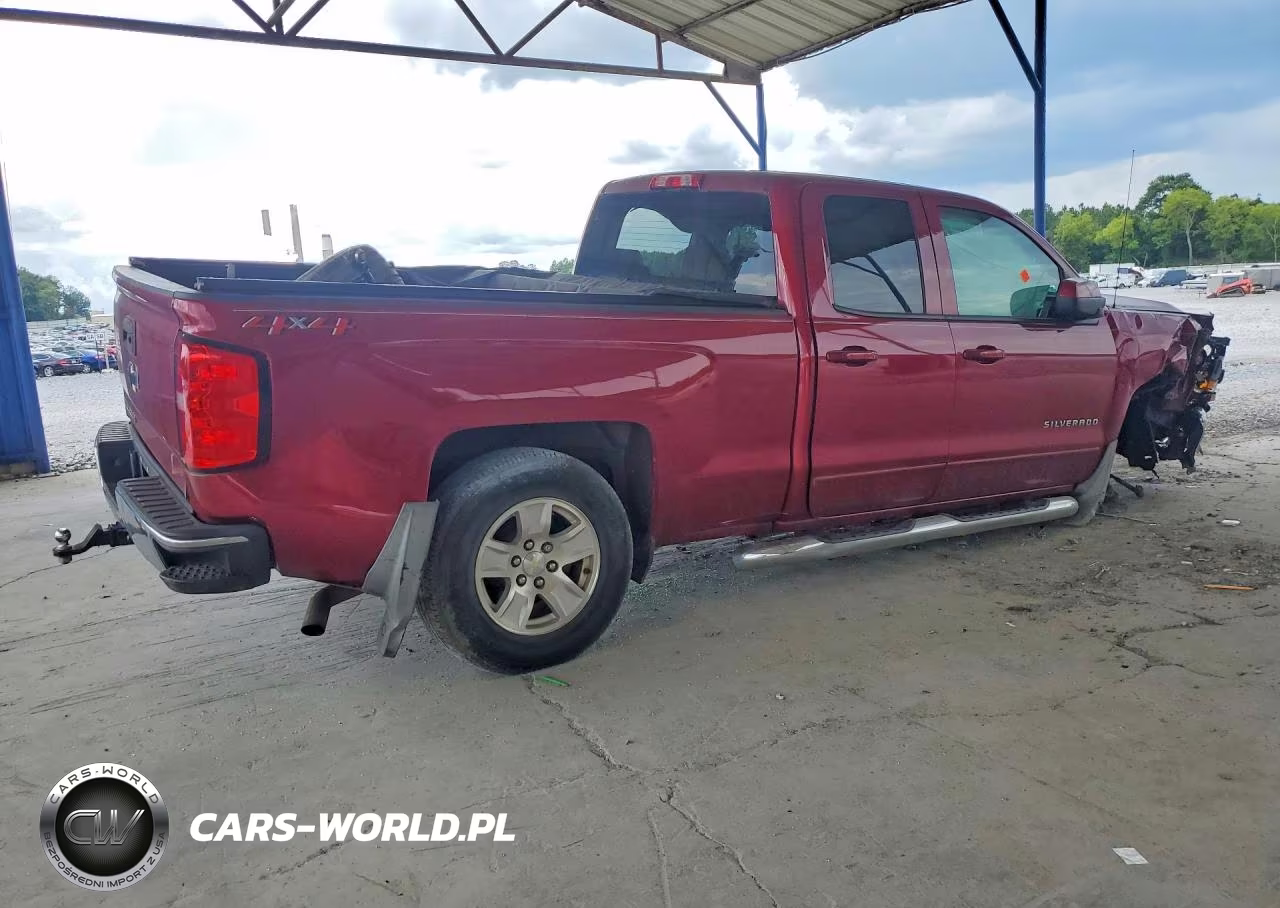 2018 Chevrolet Silverado K1500 Lt VIN:1GCVKREH9JZ241555 - 3