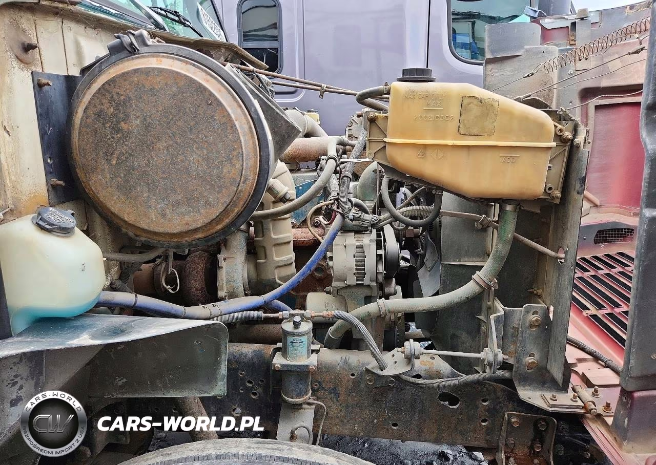 1998 International 4700 Dump Flatbed Truck VIN:1HTSCAAM2WH508586 - 10