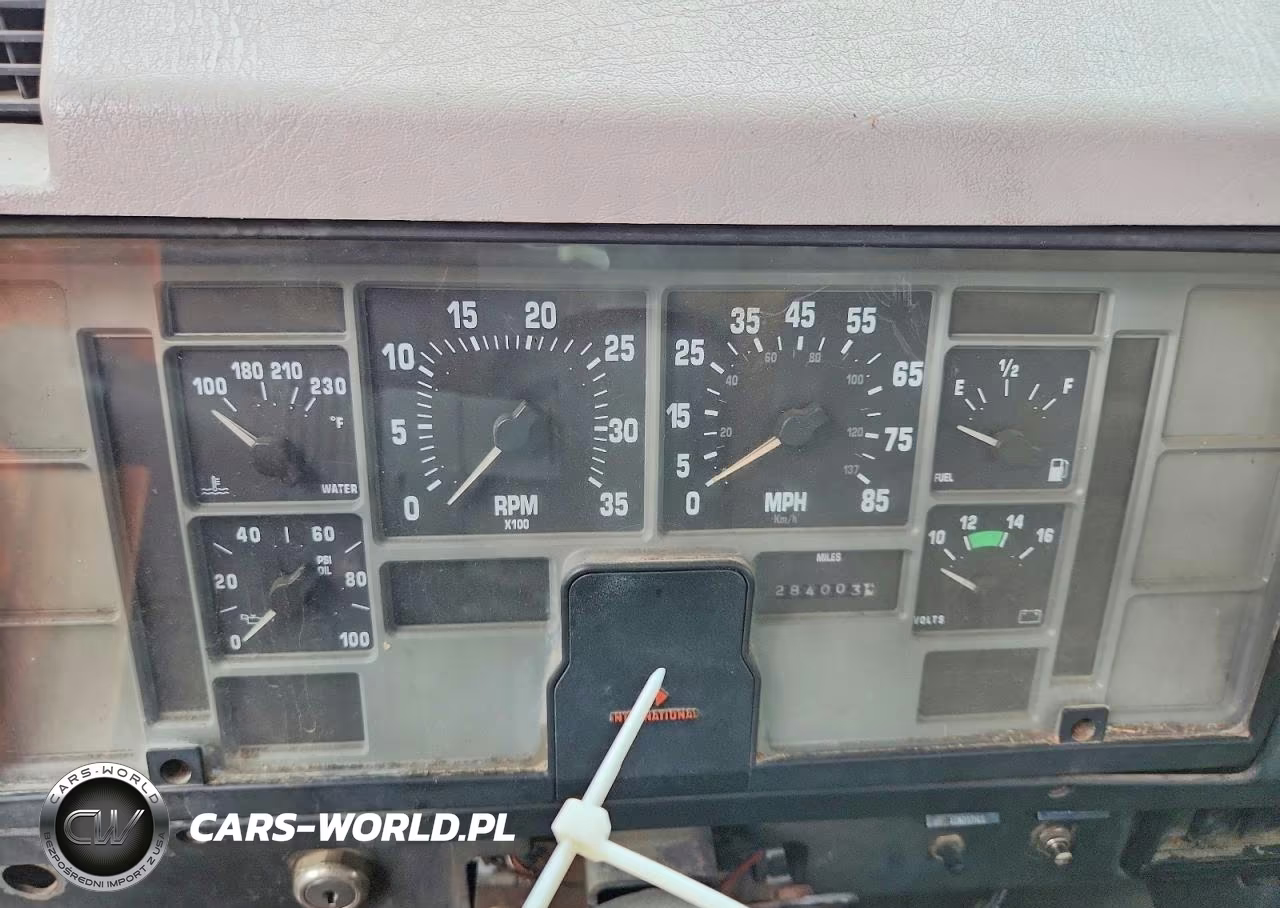 1998 International 4700 Dump Flatbed Truck VIN:1HTSCAAM2WH508586 - 9