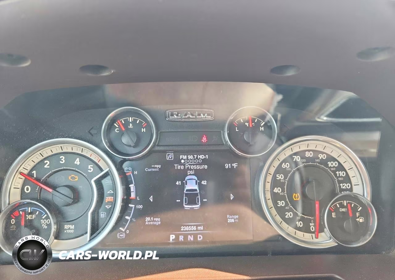 2016 Ram 1500 Laramie VIN:1C6RR6NM0GS382693 - 9