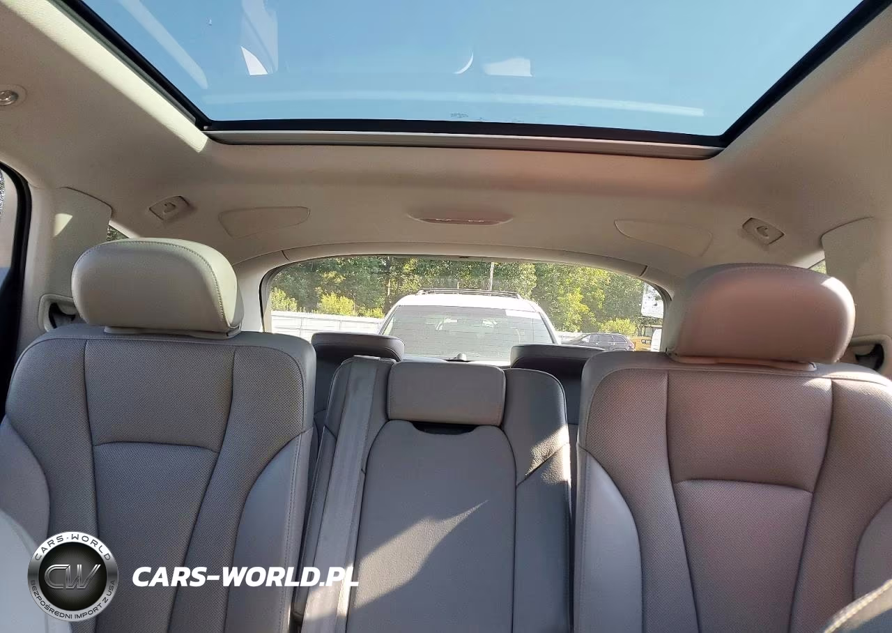 2017 Audi Q7 Prestige VIN:WA1VAAF72HD012419 - 10