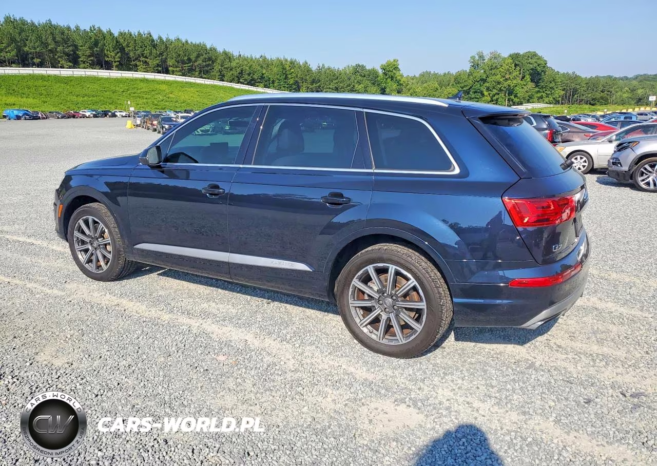 2017 Audi Q7 Prestige VIN:WA1VAAF72HD012419 - 2