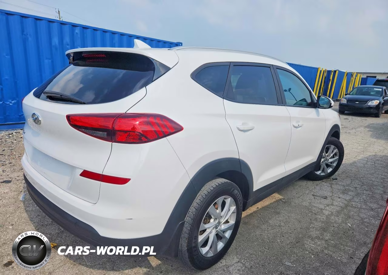 2019 Hyundai Tucson Value VIN:KM8J33A49KU010628 - 3