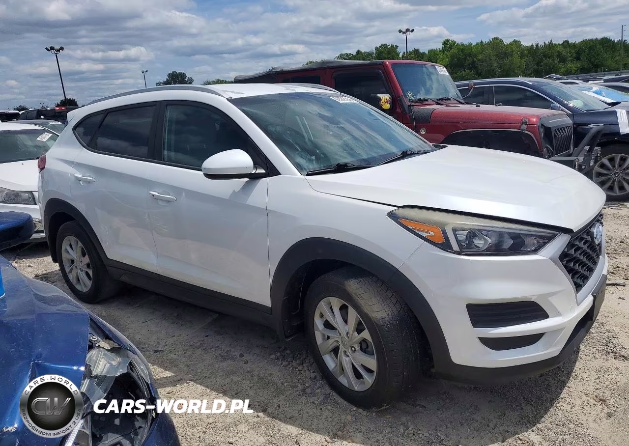 2019 Hyundai Tucson Value VIN:KM8J33A49KU010628 - 4
