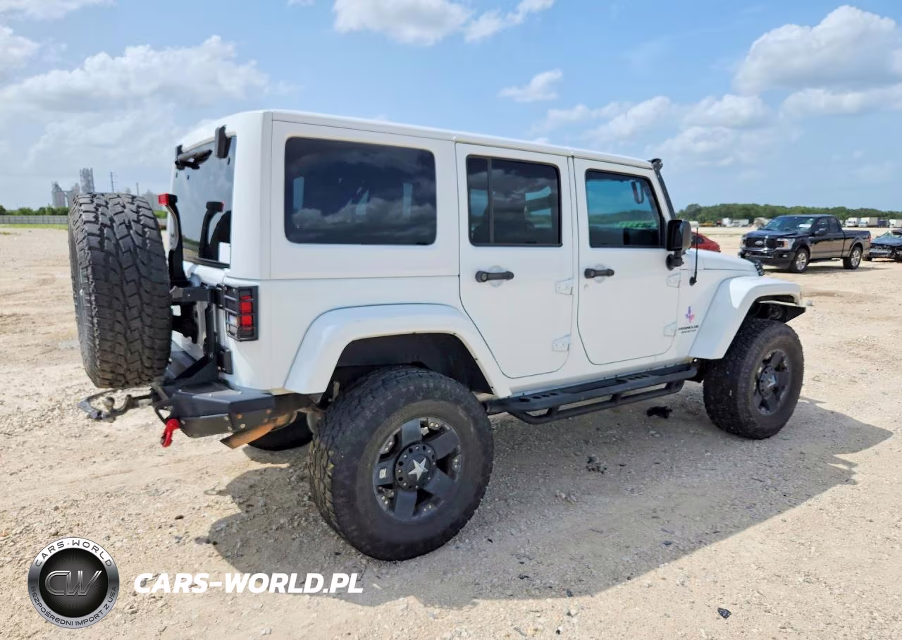 2015 Jeep Wrangler Unlimited Rubicon VIN:1C4BJWFG4FL673846 - 3