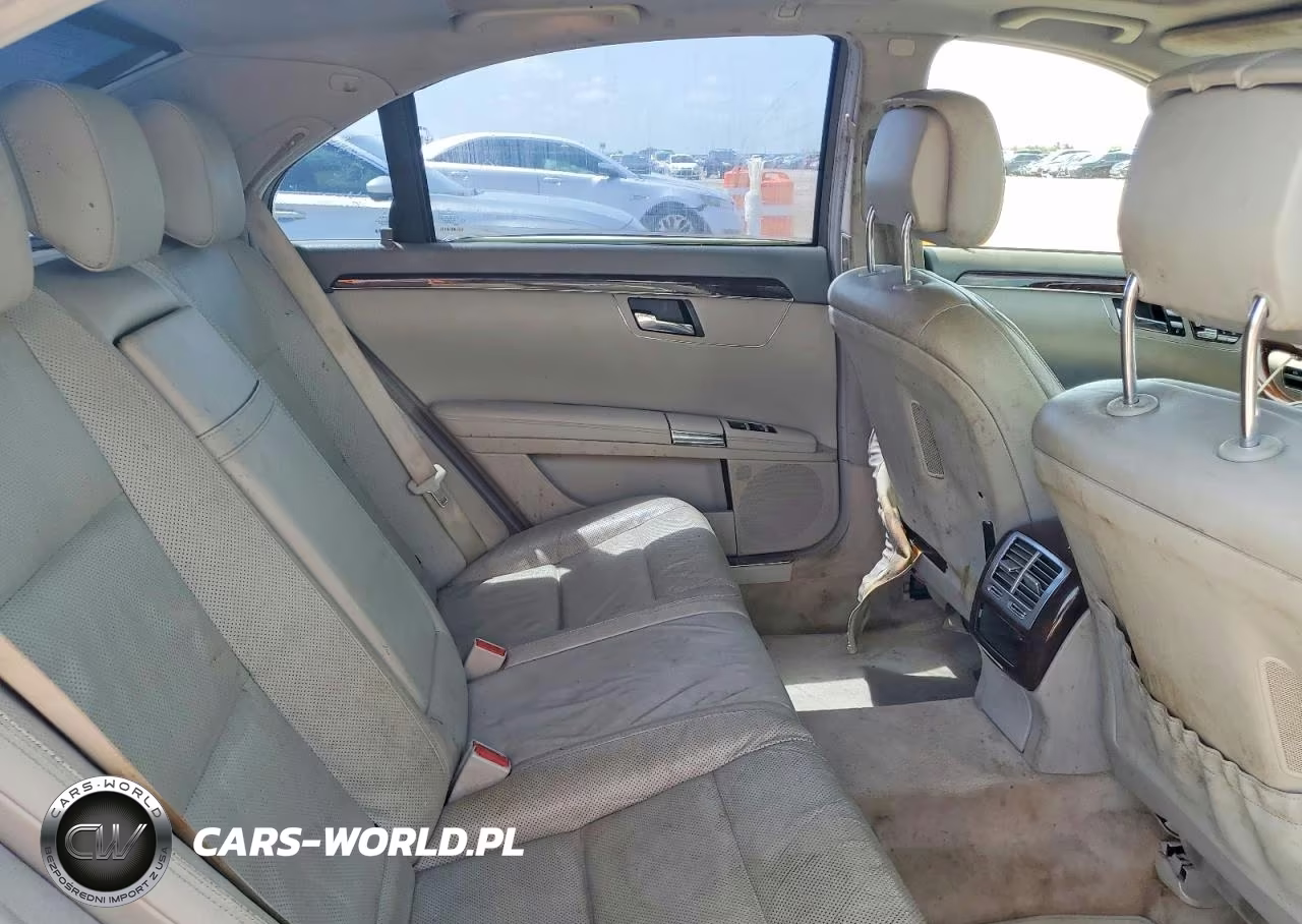 2012 Mercedes-Benz S 550 VIN:WDDNG7DB4CA437719 - 10