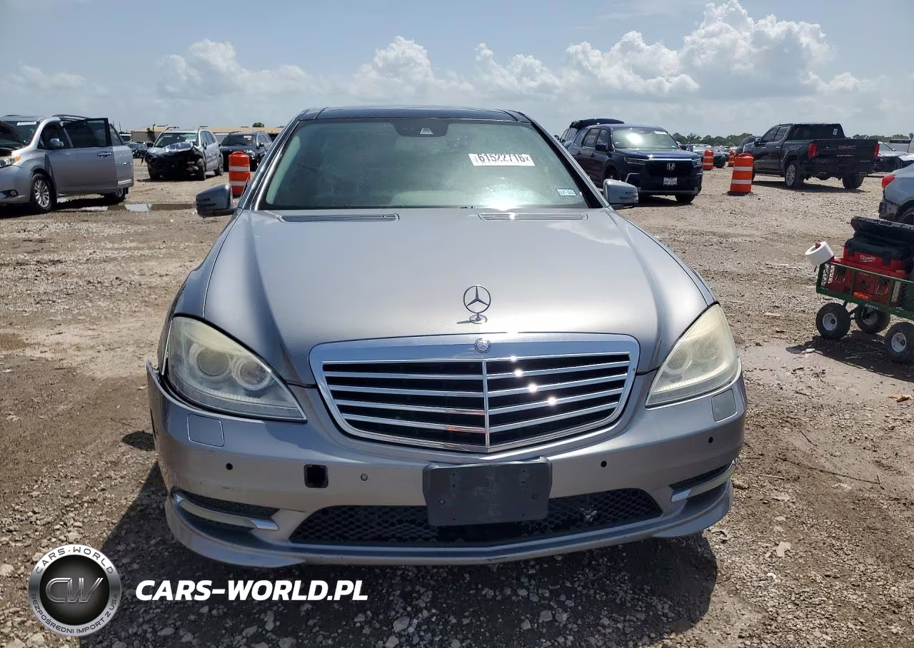 2012 Mercedes-Benz S 550 VIN:WDDNG7DB4CA437719 - 5
