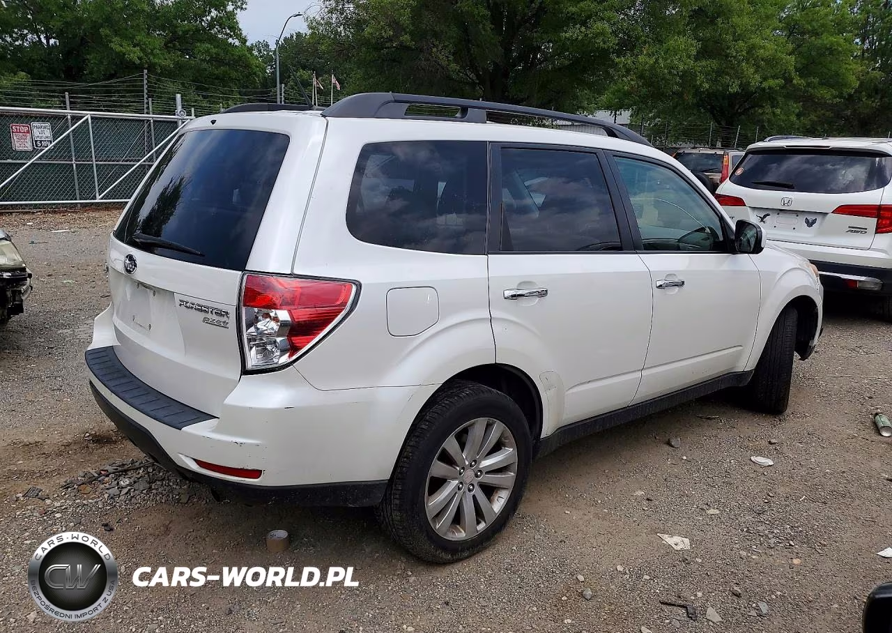 2012 Subaru Forester 2.5X Premium VIN:JF2SHADC7CH427808 - 3