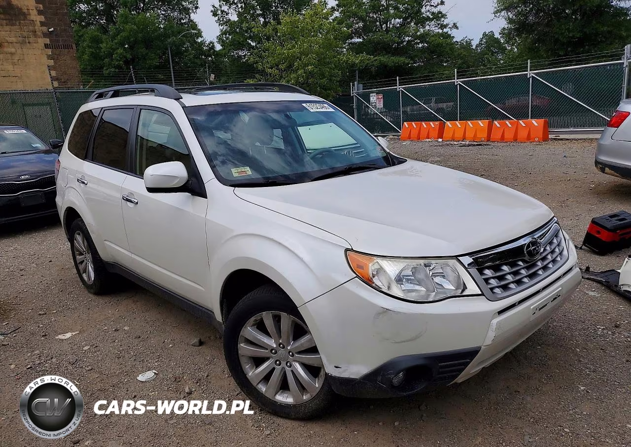 2012 Subaru Forester 2.5X Premium VIN:JF2SHADC7CH427808 - 4