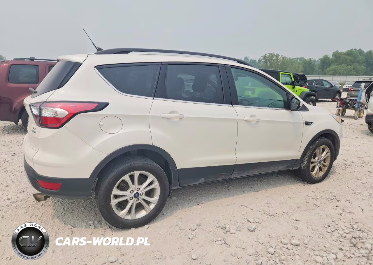 2018 Ford Escape Se VIN:1FMCU9GD7JUC86062 - 3