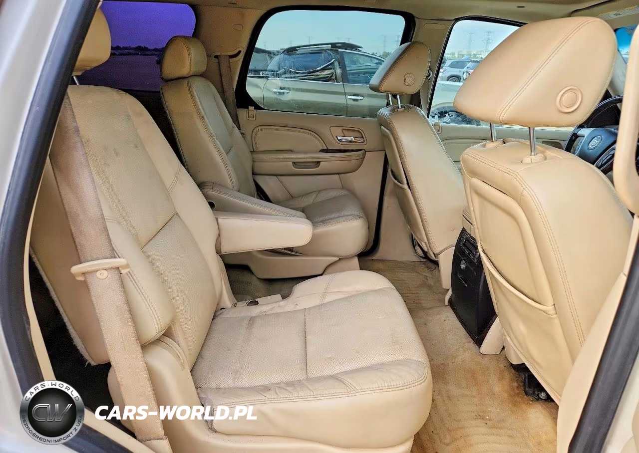 2007 Cadillac Escalade Luxury VIN:1GYFK63837R384400 - 11