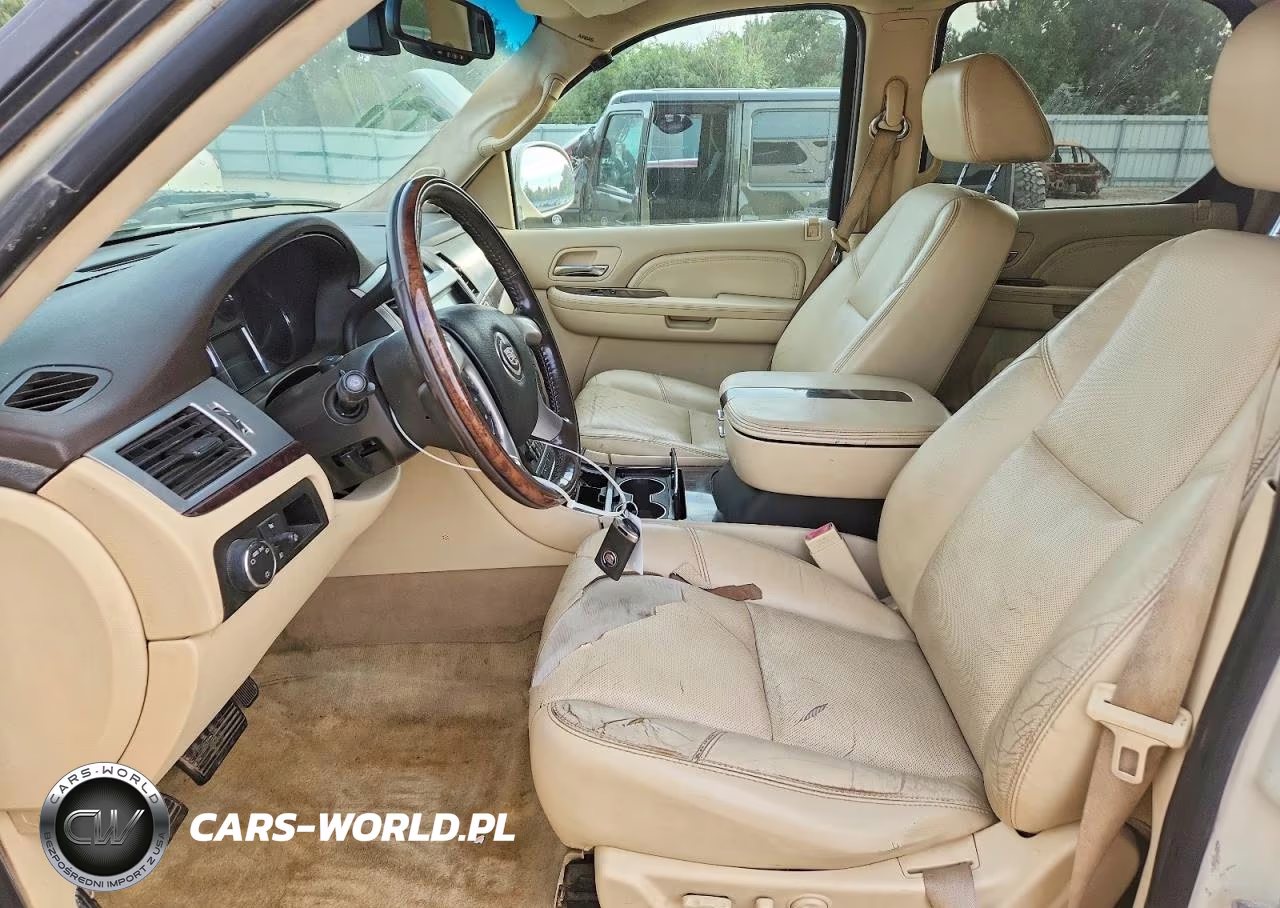 2007 Cadillac Escalade Luxury VIN:1GYFK63837R384400 - 7
