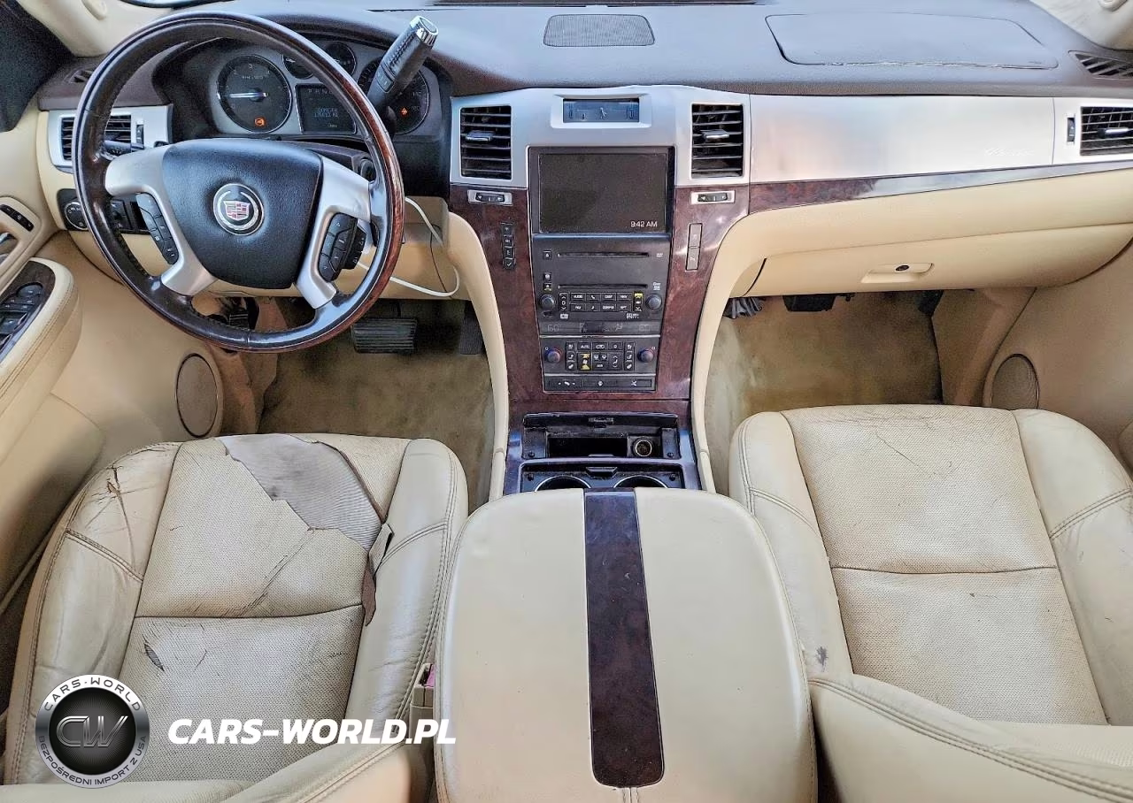 2007 Cadillac Escalade Luxury VIN:1GYFK63837R384400 - 8