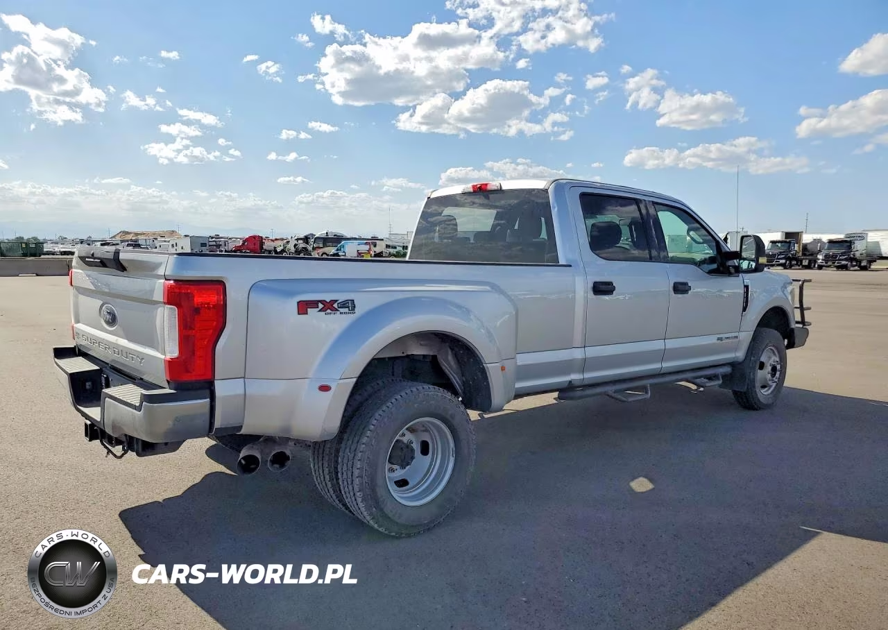 2018 Ford F350 Super Duty VIN:1FT8W3DT8JEB66326 - 3