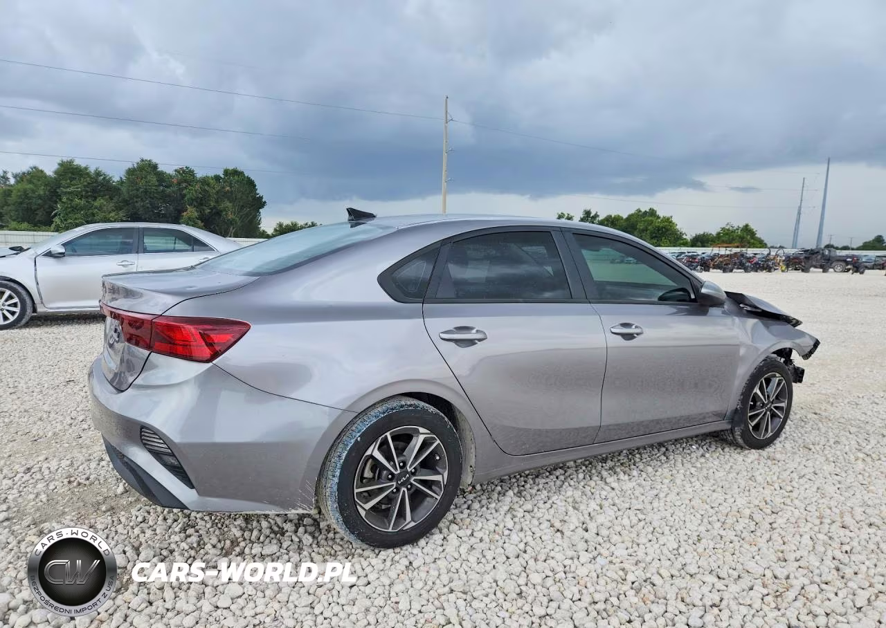 2023 Kia Forte Lxs VIN:3KPF24AD5PE540202 - 3